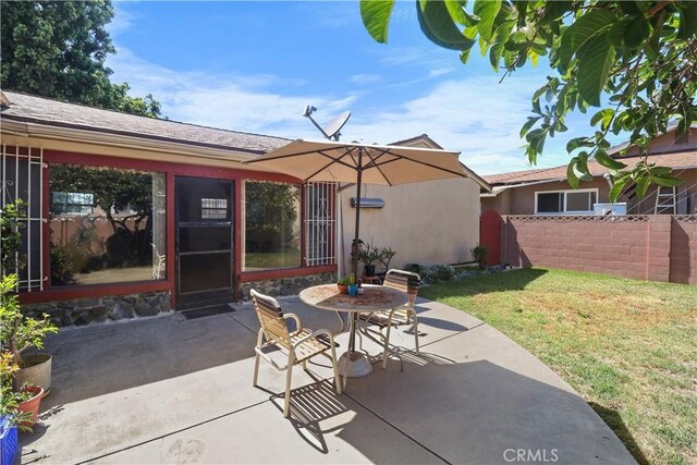 8707 Chester St, Paramount, CA 90723 - view of patio