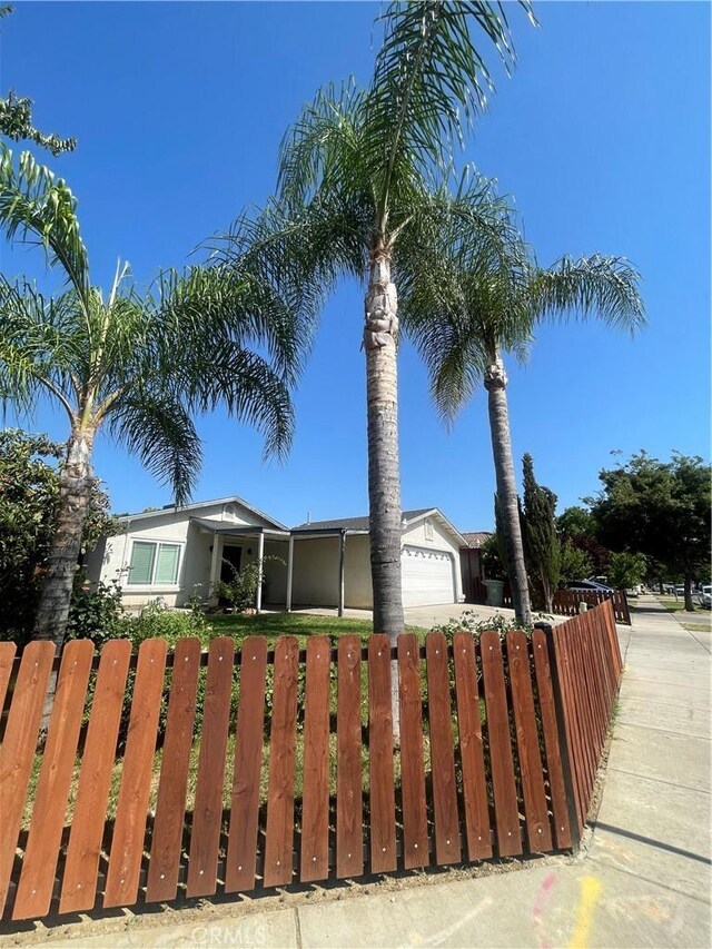 402 La Mesa St, Merced, CA 95341 - photo 1