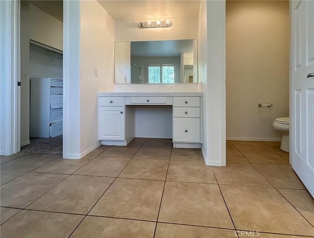 41926 Bonita Dr, Palmdale, CA 93551 - full bath with vanity and tile patterned floors