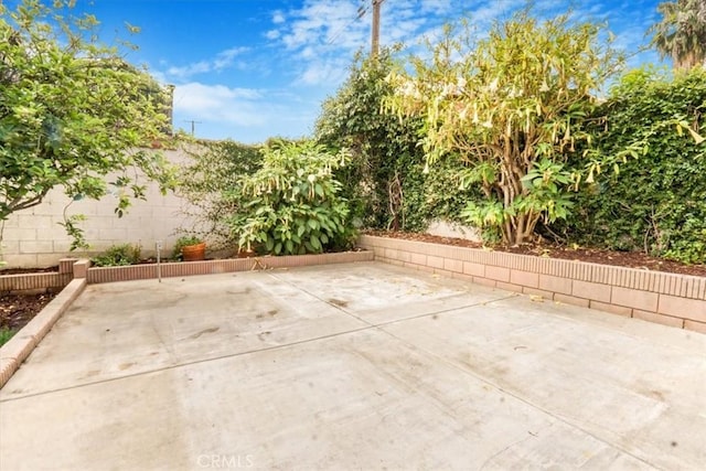 1129 Belbury Dr, Walnut, CA 91789 - view of patio / terrace
