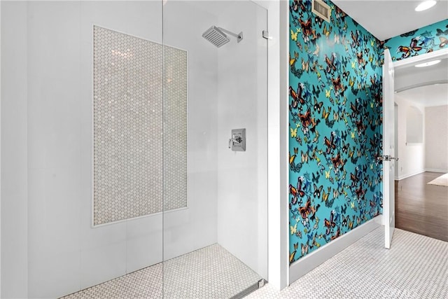 558 24th St, Hermosa Beach, CA 90254 - full bath featuring walk in shower