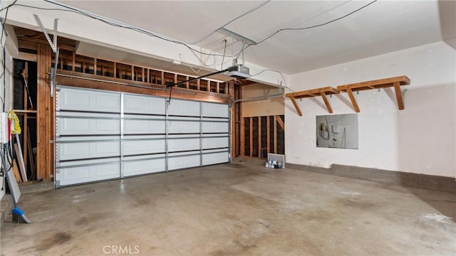 31850 Camino Marea, Temecula, CA 92592 - garage with a garage door opener
