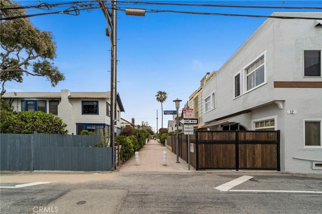121/2 25th Pl Unit 1, Venice, CA 90291 - view of road featuring street lighting