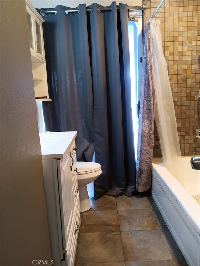 16614 Samgerry Dr, Valinda, CA 91744 - bathroom featuring vanity and shower / bath combo with shower curtain