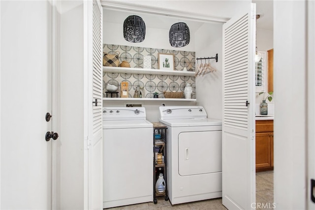 36287 Grazia Way, Winchester, CA 92596 - laundry area with washer and dryer