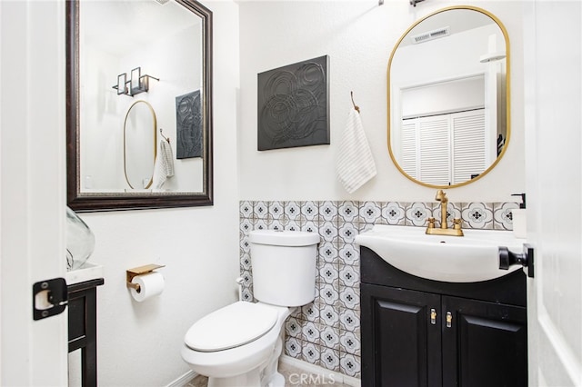 36287 Grazia Way, Winchester, CA 92596 - half bath with vanity and tile walls
