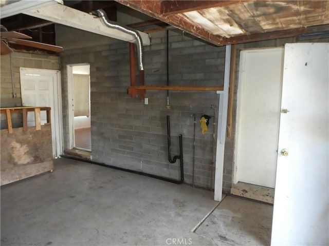 5528 San Onofre Ter, San Diego, CA 92114 - below grade area with concrete block wall