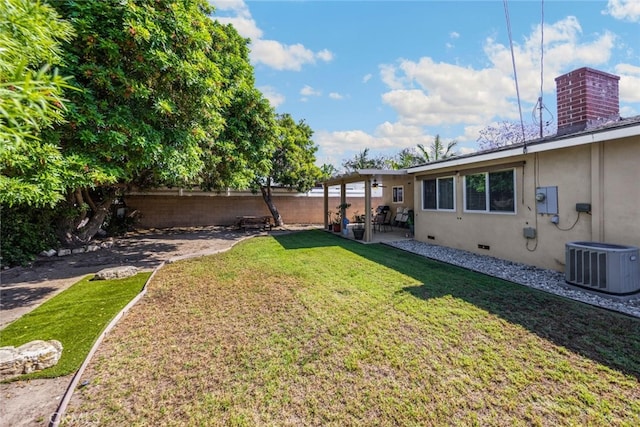 1344 S Douglas St, Santa Ana, CA 92704 - fenced backyard with a patio