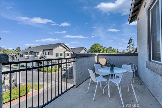 3434 E Lambeth Ct Unit F, Orange, CA 92869 - balcony featuring a residential view