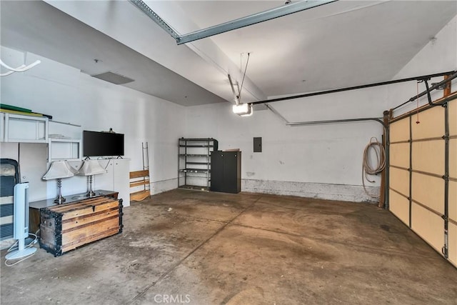 3434 E Lambeth Ct Unit F, Orange, CA 92869 - garage with a garage door opener