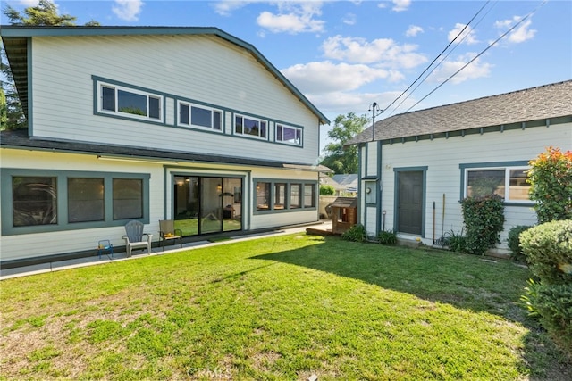 1719 Monte Vista St, Pasadena, CA 91106 - back of property featuring a yard