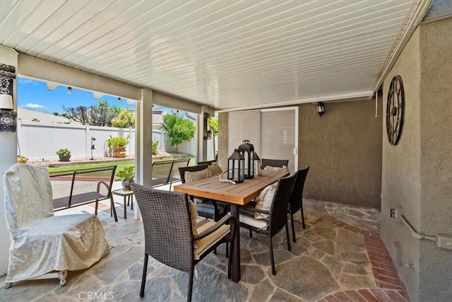 5129 W Pinehurst Dr, Banning, CA 92220 - sunroom with outdoor dining area