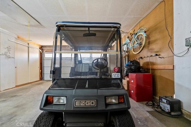 5129 W Pinehurst Dr, Banning, CA 92220 - view of garage