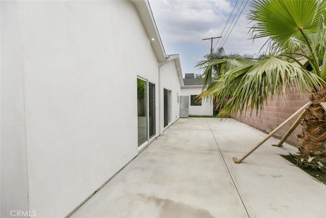 15009 Wyandotte St, Van Nuys, CA 91405 - view of patio