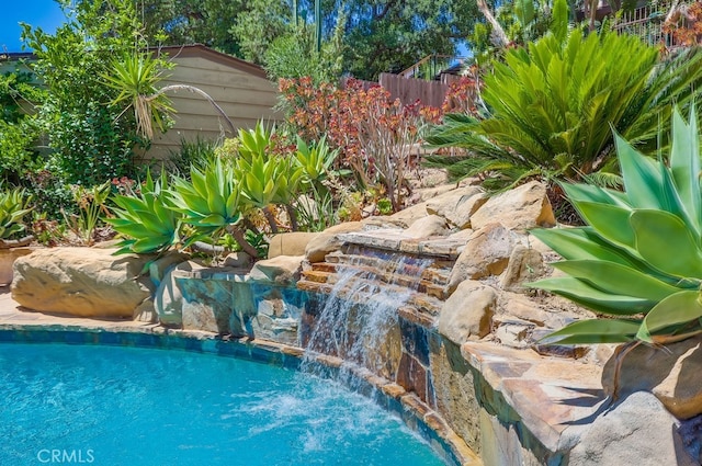 9733 Kentland Ave, Chatsworth, CA 91311 - view of swimming pool