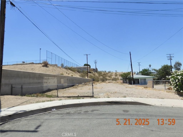 508 S 6th Ave, Barstow, CA 92311 - photo 1