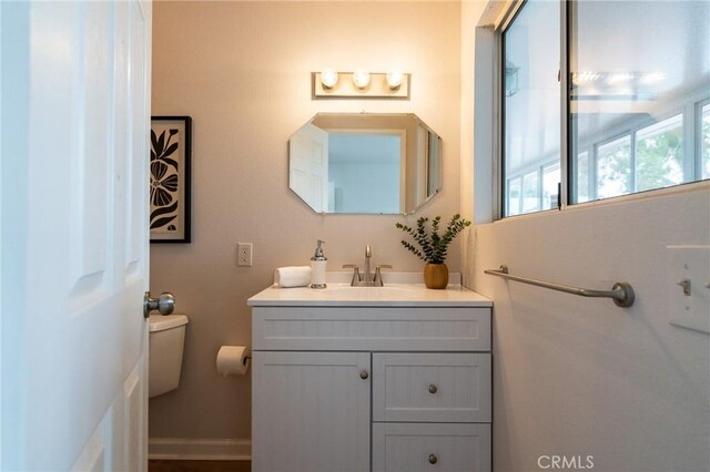 42768 Santa Suzanne Pl, Temecula, CA 92592 - bathroom with toilet and vanity