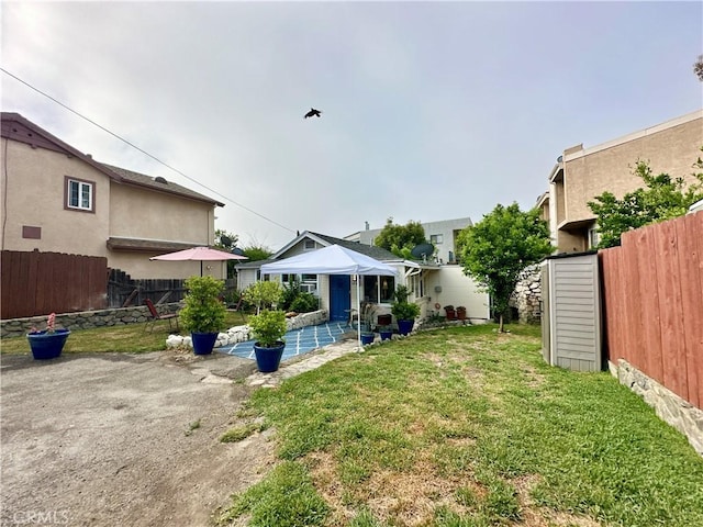 3238 Prospect Ave, La Crescenta, CA 91214 - view of yard featuring a patio area