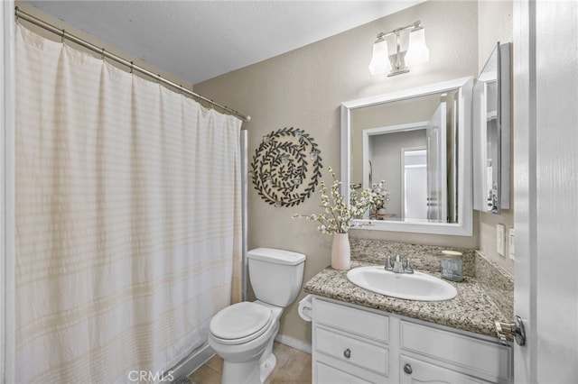 1519 San Rafael Pl, Corona, CA 92882 - bathroom with vanity and a shower with curtain