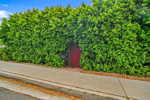 17450 Devonshire St, Northridge, CA 91325 - exterior view