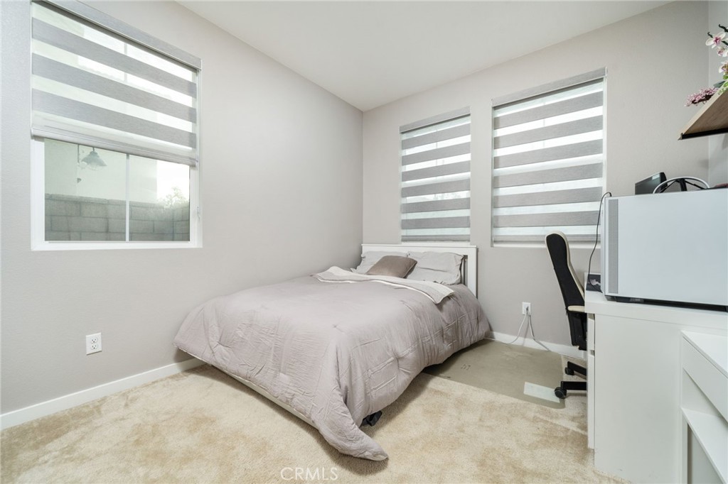 2944 E Calgary St, Ontario, CA 91761 - photo 12