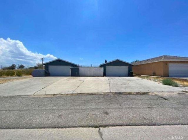 16628 Victor St, Victorville, CA 92395 - photo 4
