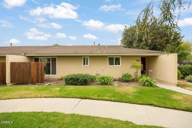 2247 Camilar Dr, Camarillo, CA 93010 - ranch-style house featuring stucco siding