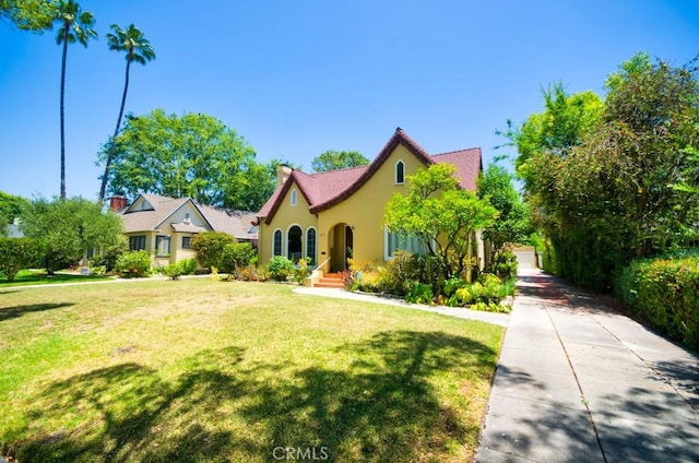 900 S Los Robles Ave, Pasadena, CA 91106 - view of front of property featuring a front lawn and stucco siding
