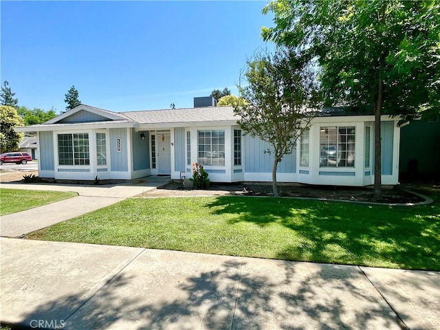 3332 Shamrock Pl, Merced, CA 95340 - single story home featuring a front yard