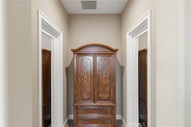 44655 Howell Mountain St, Temecula, CA 92592 - hall with baseboards