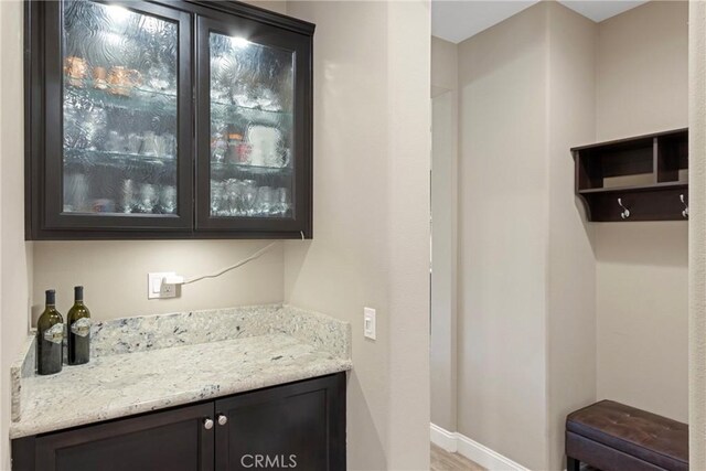 44655 Howell Mountain St, Temecula, CA 92592 - bar with baseboards