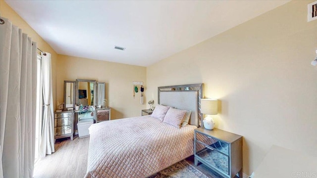 1110 Benjamin Pl, El Cajon, CA 92020 - bedroom featuring wood finished floors