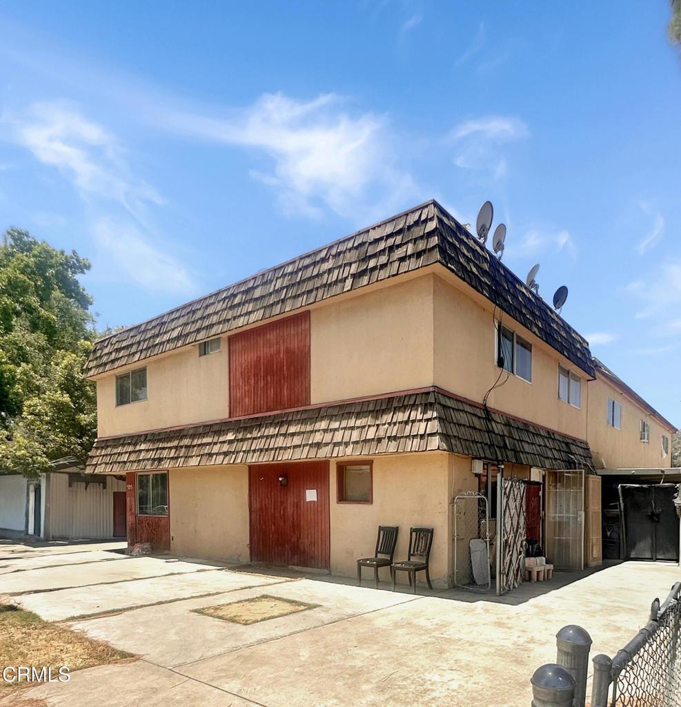 335 Pearson Dr, Porterville, CA 93257 - photo 1
