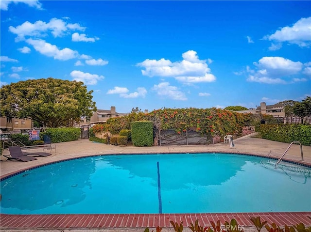 1363 San Simeon Ct Unit 7, Ventura, CA 93003 - community pool with a patio