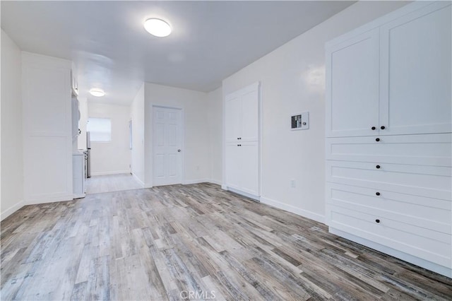 121/2 25th Pl Unit 2, Venice, CA 90291 - empty room with light wood-style floors