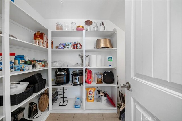 13126 Flagstaff Dr, Rancho Cucamonga, CA 91739 - view of pantry