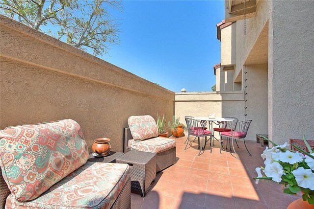 1531 Corte Caballo Unit 33, Upland, CA 91786 - view of patio / terrace with outdoor dining space