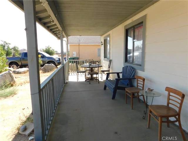 8372 Dogwood Ave, California City, CA 93505 - view of porch