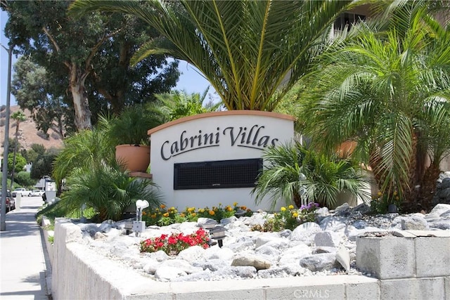 9418 Via Patricia Unit 30, Burbank, CA 91504 - view of community / neighborhood sign
