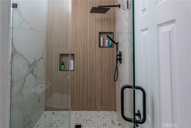 9418 Via Patricia Unit 30, Burbank, CA 91504 - bathroom featuring a marble finish shower