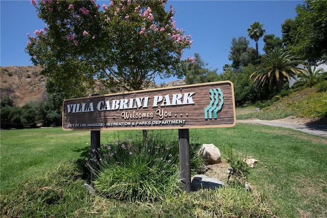 9418 Via Patricia Unit 30, Burbank, CA 91504 - community sign featuring a lawn