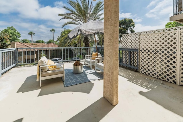 2340 Caringa Way Unit B, Carlsbad, CA 92009 - view of patio with outdoor lounge area