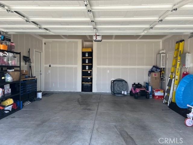 1658 Almondwood Dr, Orland, CA 95963 - garage with a garage door opener
