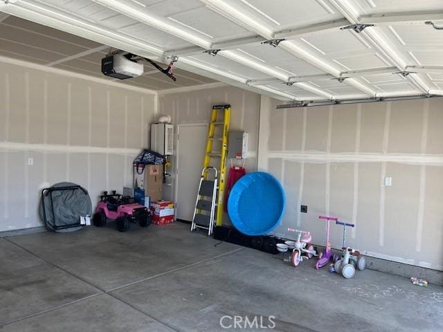 1658 Almondwood Dr, Orland, CA 95963 - garage with a garage door opener