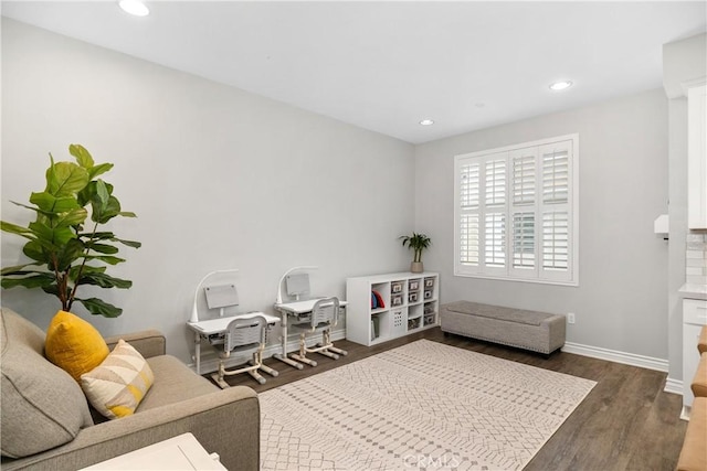 13131 Park Pl Unit 102, Hawthorne, CA 90250 - living room featuring wood finished floors and recessed lighting