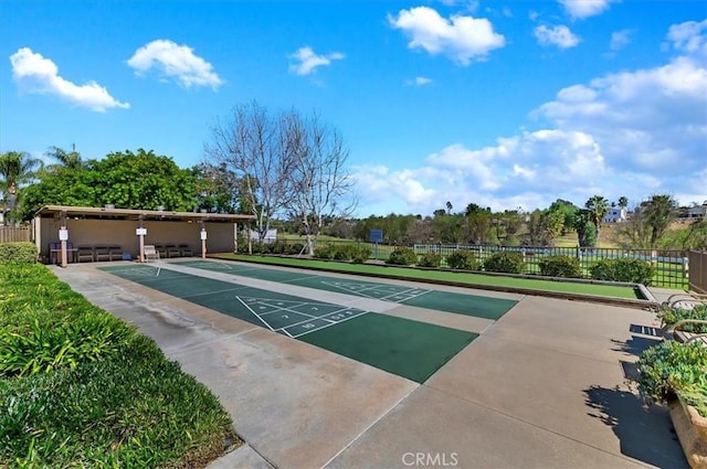 40209 Corte Peralta, Murrieta, CA 92562 - surrounding community featuring shuffleboard