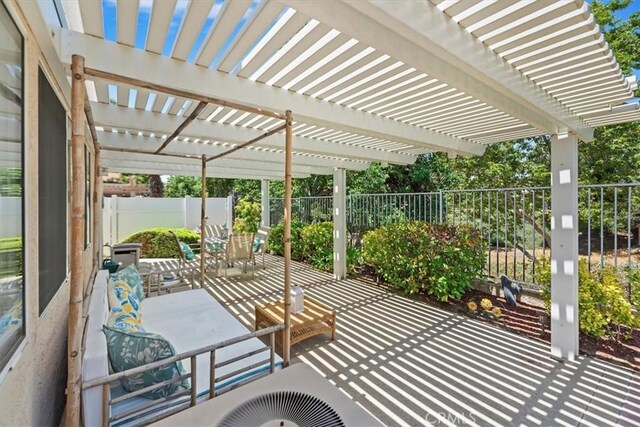 40209 Corte Peralta, Murrieta, CA 92562 - fenced backyard with a pergola and a patio