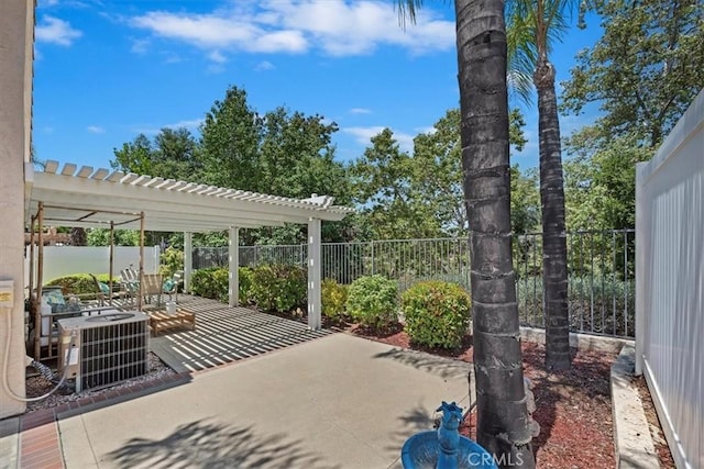 40209 Corte Peralta, Murrieta, CA 92562 - fenced backyard featuring a pergola and a patio area