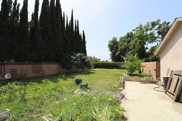 5026 Doreen Ave, Temple City, CA 91780 - fenced backyard with a patio area