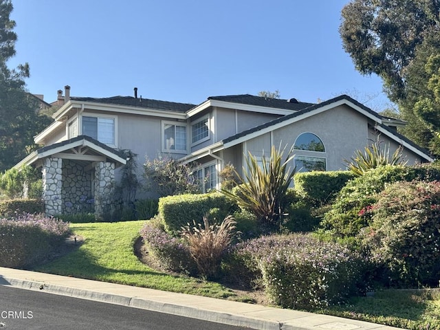 2048 Sierra Mesa Dr, Camarillo, CA 93010 - view of front of home featuring a front lawn